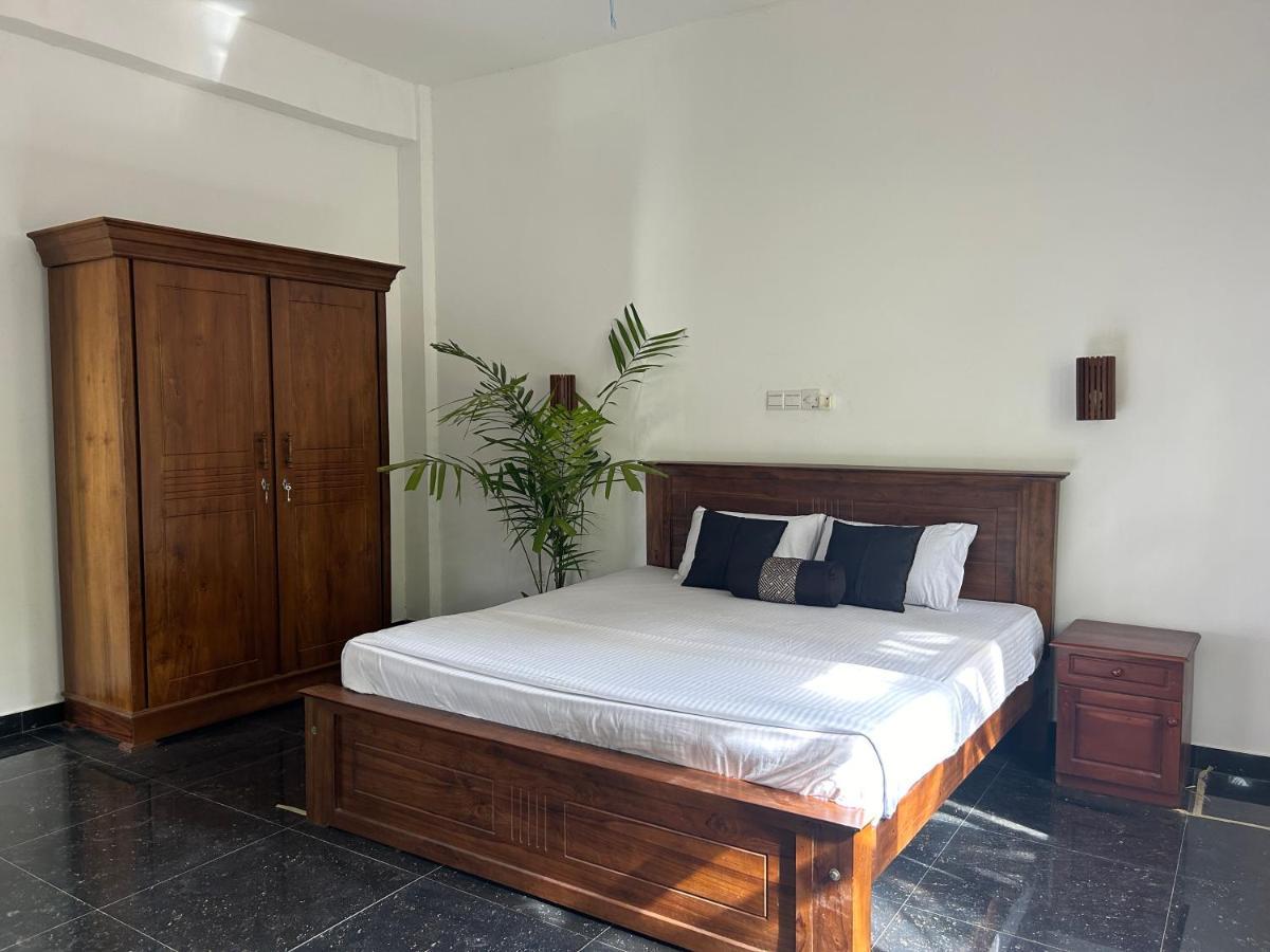 Hostel Why Not Mansion Habaraduwa Central Exterior foto